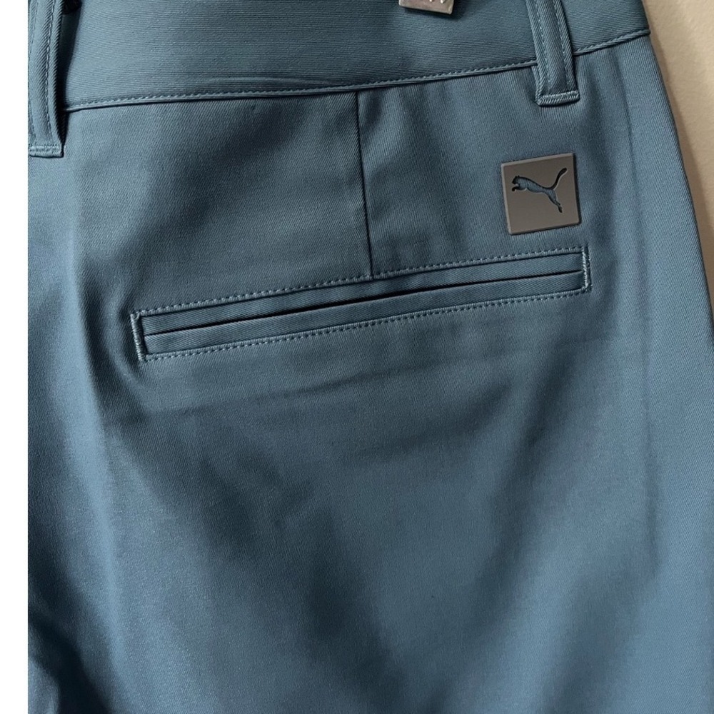 Puma Dealer Flat Front Performance Golf Shorts Mens 33 Blue 10 Inch Inseam NWT - Picture 8 of 16